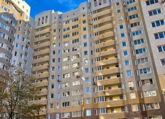 Продается двухкомнатная квартира, 72 м2, Апрелевка, улица Островского, 38