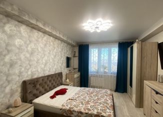 Сдается трехкомнатная квартира, 78 м2, Ярославль, улица Блюхера, 48/5