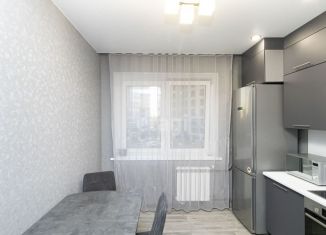 Продажа 3-комнатной квартиры, 79 м2, Тюмень, улица Мельникайте, 32, ЖК Правобережный