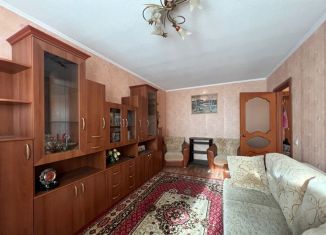 2-комнатная квартира на продажу, 50 м2, Псков, Коммунальная улица, 69