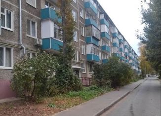 Сдам в аренду 2-ком. квартиру, 44.7 м2, Казань, улица Комарова, 16, Советский район