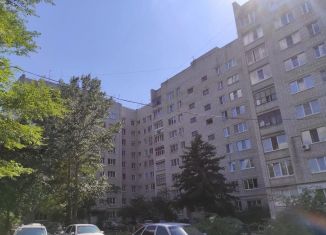 Продам 3-ком. квартиру, 75.8 м2, Курская область, улица Островского, 8