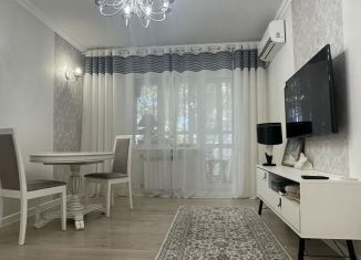 Продается 3-ком. квартира, 55 м2, Хабаровский край, Волочаевская улица, 120