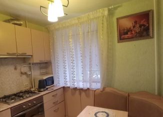 Продаю 2-ком. квартиру, 44 м2, Волгоград, Удмуртская улица, 99, Красноармейский район