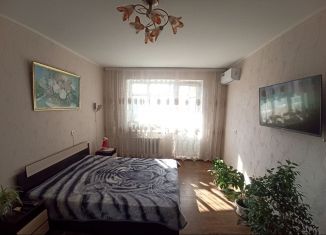 Продается 1-комнатная квартира, 38 м2, Туапсе, улица Адмирала Макарова, 39