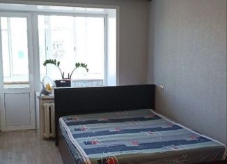 Сдам 1-комнатную квартиру, 32 м2, Краснокамск, улица Калинина, 8