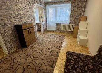 Продажа 1-ком. квартиры, 34 м2, Сарапул, улица Степана Разина, 65