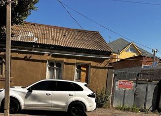 Продам 3-ком. квартиру, 250 м2, Махачкала, улица Татама Мурадова, 36, Ленинский район