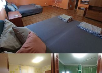 Сдам в аренду 1-комнатную квартиру, 40 м2, Крым, улица Революции, 21