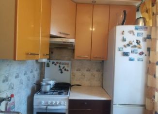 2-ком. квартира в аренду, 45 м2, Луга, проспект Кирова, 11