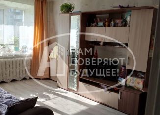 Продается однокомнатная квартира, 30.6 м2, Глазов, Сибирская улица, 18