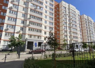 Продам 1-комнатную квартиру, 41 м2, Саратов, улица имени И.С. Левина, 8