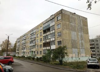 Продам двухкомнатную квартиру, 53 м2, Киров, улица Менделеева, 28