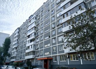 Сдается трехкомнатная квартира, 63 м2, Ростовская область, бульвар Комарова, 8