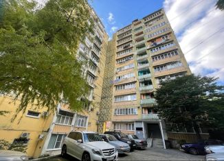 Продажа 2-ком. квартиры, 54 м2, Сочи, улица Победы, 172Б