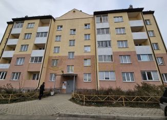 Продается 2-комнатная квартира, 55.7 м2, Свердловская область, улица Карла Либкнехта, 74А