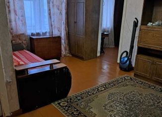 Сдается в аренду 2-комнатная квартира, 47 м2, Екатеринбург, метро Геологическая, улица Фурманова, 122