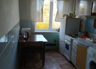 Продаю трехкомнатную квартиру, 61 м2, Кемерово, улица Марковцева, 14