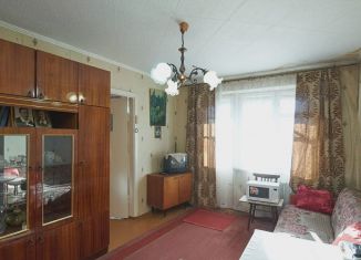 Продается 2-ком. квартира, 46.3 м2, Ярославль, Пионерская улица, 15