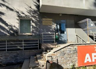 Продается торговая площадь, 100.8 м2, Верхняя Пышма, улица Уральских Рабочих, 44Б