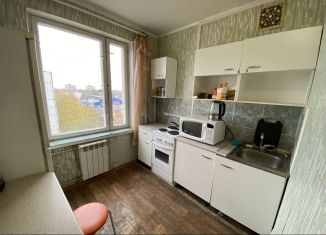 Продается трехкомнатная квартира, 59 м2, Тольятти, Революционная улица, 18