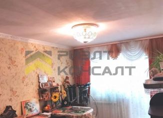 Продажа двухкомнатной квартиры, 43 м2, Омск, улица Бархатовой, 4Б