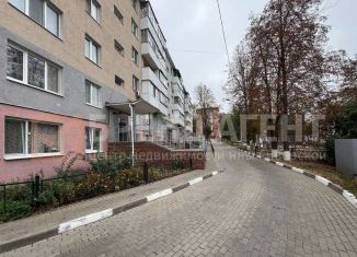 Продается 1-комнатная квартира, 30.2 м2, Белгород, улица Щорса, 4