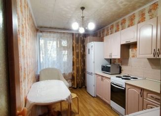 Сдаю 1-ком. квартиру, 35 м2, Москва, улица Фабрициуса, 42, улица Фабрициуса