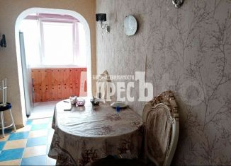 Продам трехкомнатную квартиру, 81 м2, Жуков, улица Рогачёва, 9А