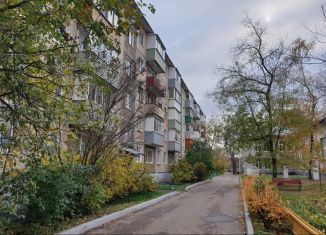 Продаю 2-комнатную квартиру, 43 м2, Коломна, улица Суворова, 4