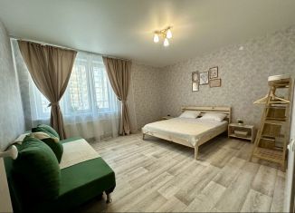 Сдам 2-ком. квартиру, 55 м2, Пермь, Переселенческая улица, 100