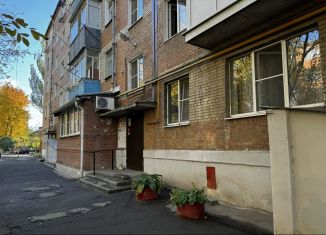 Продается однокомнатная квартира, 30.4 м2, Таганрог, улица Мичурина, 3