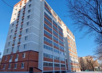 Продам 2-ком. квартиру, 59.1 м2, Благовещенск, Октябрьская улица, 233