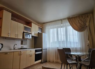 Сдам 3-комнатную квартиру, 76 м2, Приморский край, Северный проспект, 20А