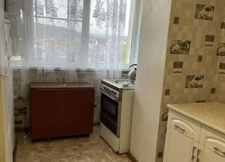 Сдам 1-комнатную квартиру, 1000 м2, посёлок Горячеводский, улица Захарова, 10