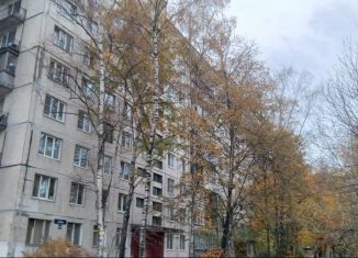 Продаю 2-ком. квартиру, 46 м2, Санкт-Петербург, метро Елизаровская, улица Шотмана, 9к1