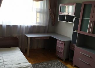 Сдам трехкомнатную квартиру, 73 м2, Ростов-на-Дону, улица Никулиной, 1/159, Октябрьский район