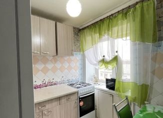 Продам 2-ком. квартиру, 41.4 м2, посёлок городского типа Берёзовка, Центральная улица, 58