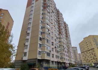 Сдам 2-комнатную квартиру, 60 м2, Москва, Лазурная улица, 10