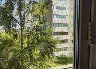 Продажа трехкомнатной квартиры, 66 м2, Магнитогорск, улица 50-летия Магнитки, 45