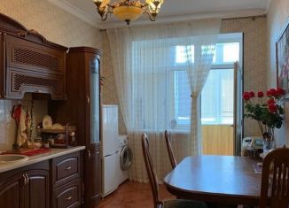 Продаю 3-комнатную квартиру, 88 м2, Дагестан, проспект Амет-Хана Султана, 29к8