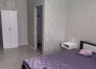 Продам 1-ком. квартиру, 36 м2, Ставропольский край, Советская улица, 123к1