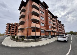 Продам трехкомнатную квартиру, 89 м2, Курганинск, Коммунистическая улица, 158