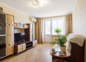 2-ком. квартира в аренду, 60 м2, Симферополь, улица Гоголя