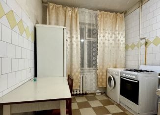 Сдается 2-ком. квартира, 48 м2, Симферополь, улица Куйбышева, 27