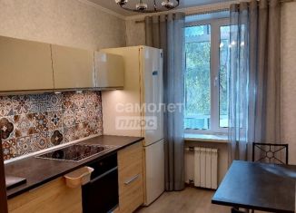 Продам 2-ком. квартиру, 48 м2, Новосибирск, метро Площадь Гарина-Михайловского, Советская улица, 44