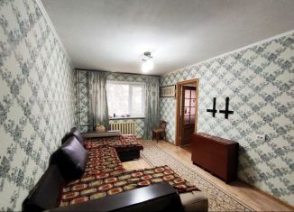 Продам трехкомнатную квартиру, 57 м2, Татарстан, улица Ивана Засорина, 10