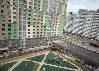 Продажа трехкомнатной квартиры, 92 м2, Оренбург, улица Неплюева, 2