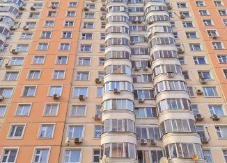 Продаю 2-ком. квартиру, 53.4 м2, Москва, Лукинская улица, 14