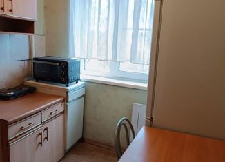 Сдам 1-ком. квартиру, 30 м2, Кемеровская область, Красная улица, 10А